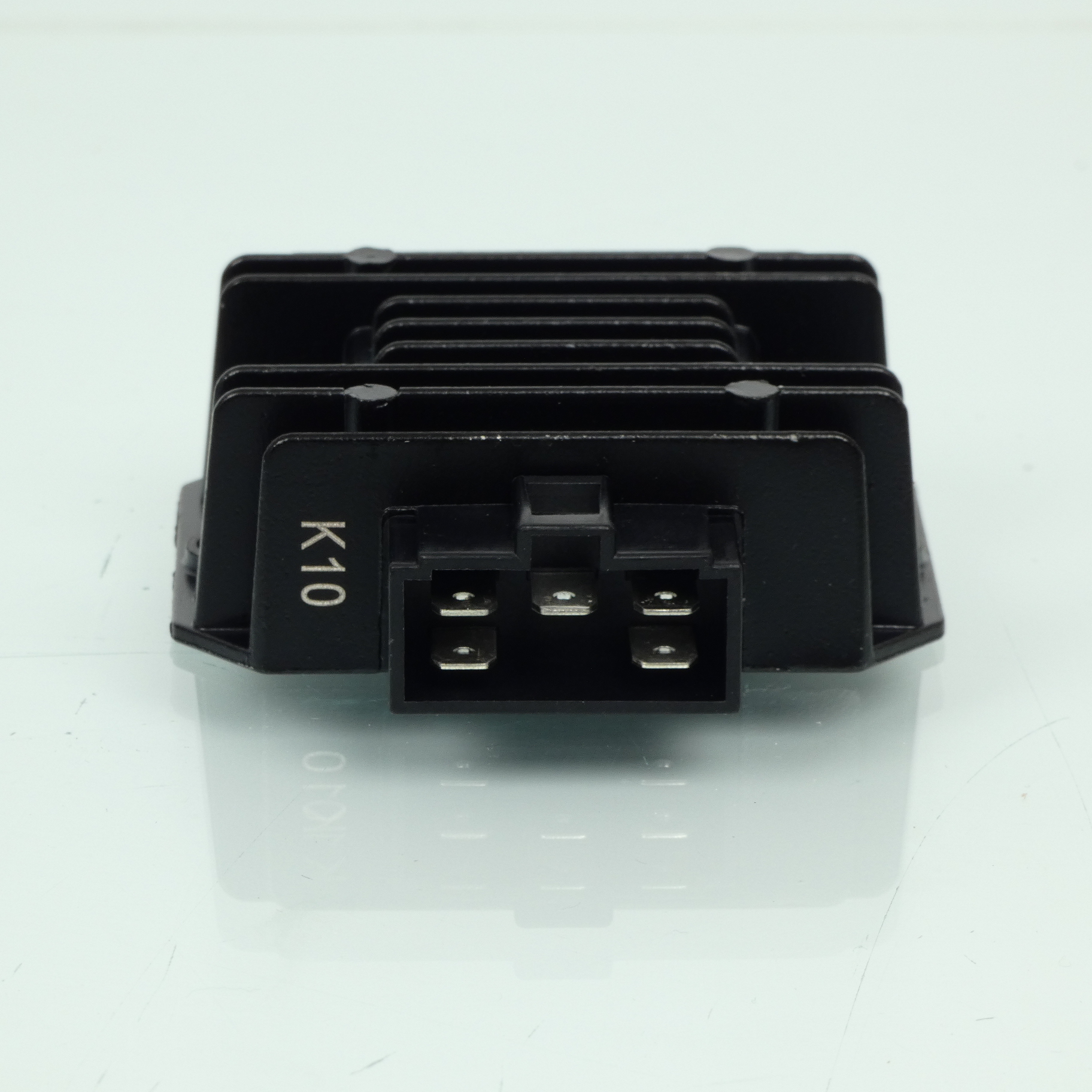 Régulateur redresseur de tension RMS pour Scooter Yamaha 125 Gpd A N-Max 2015 à 2019 4B4-H1960-01 Neuf