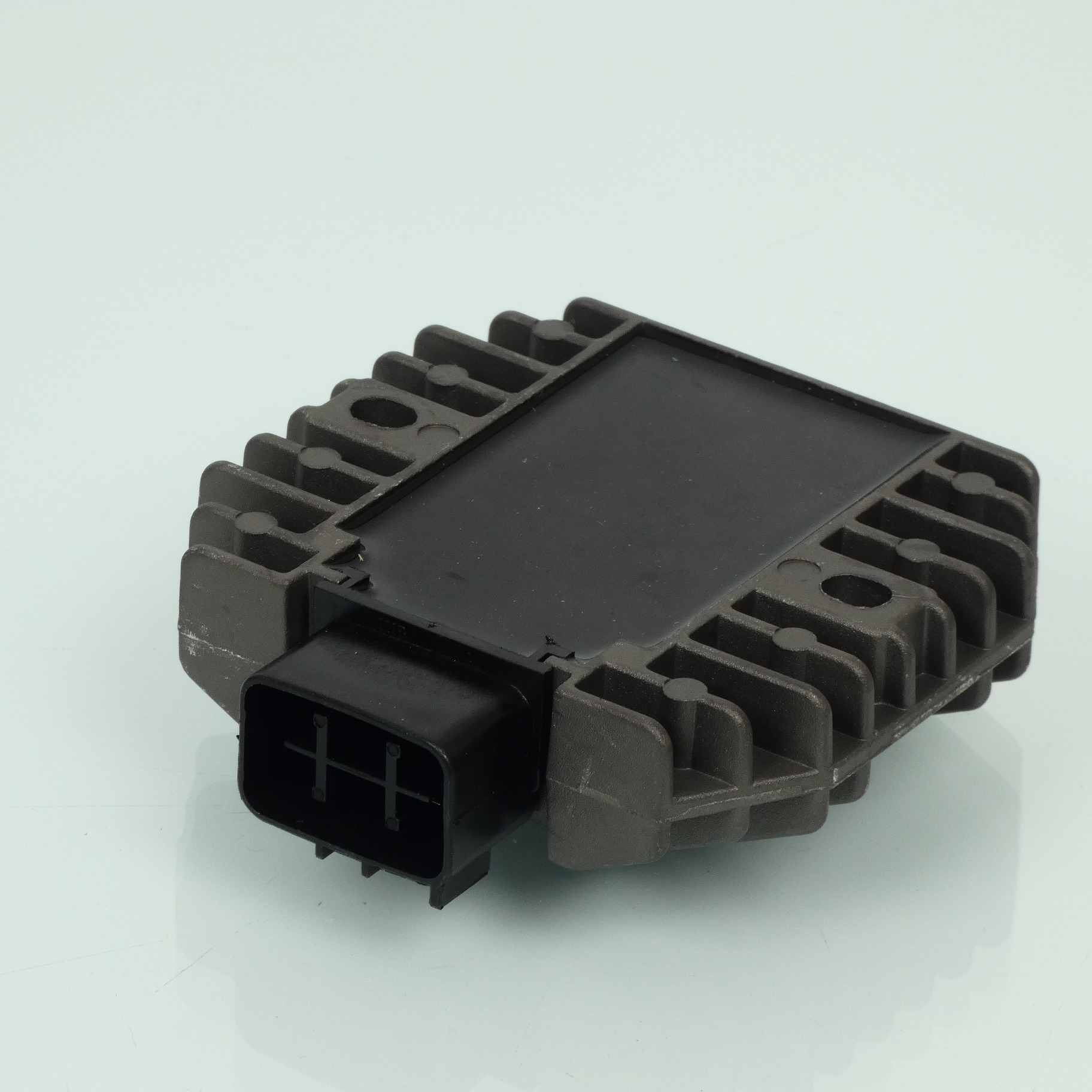 Régulateur redresseur de tension P2R pour Scooter Suzuki 125 Uh Burgman 2007 à 2010 32800-14G00-00 Neuf