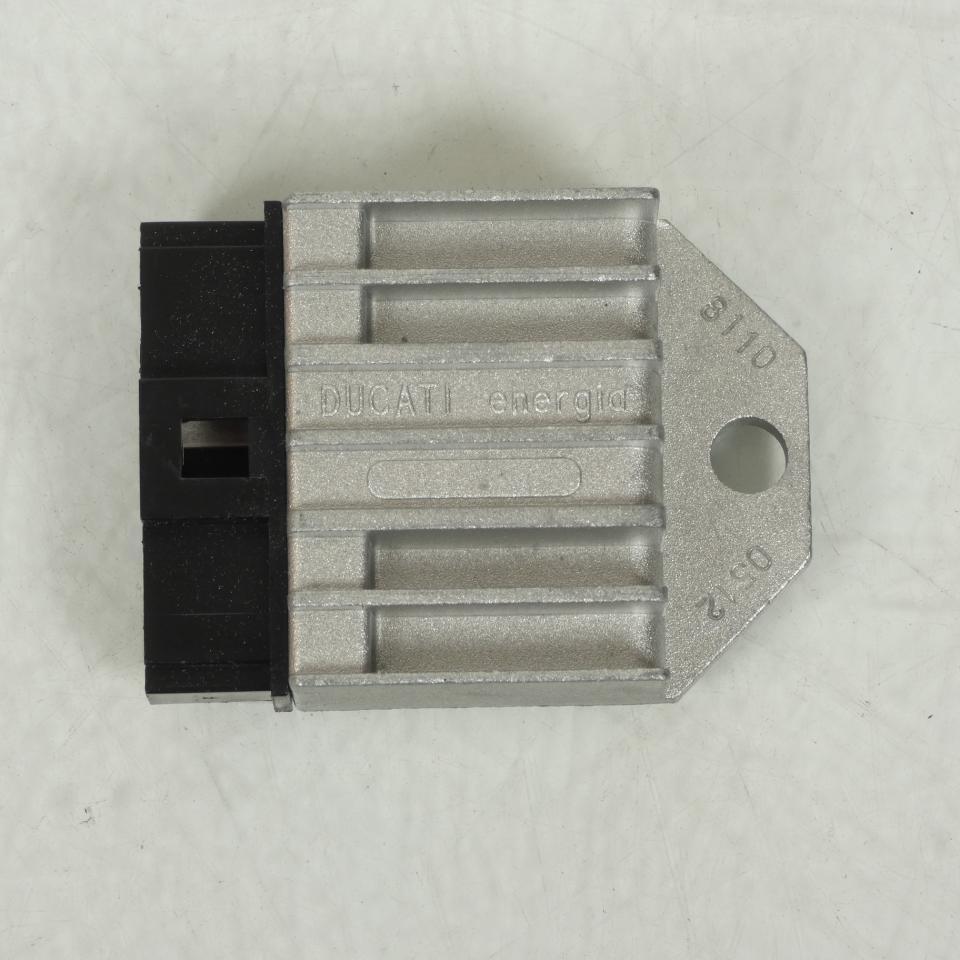 Régulateur redresseur de tension Ducati pour moto Minarelli 50 AM6 12V 3484811