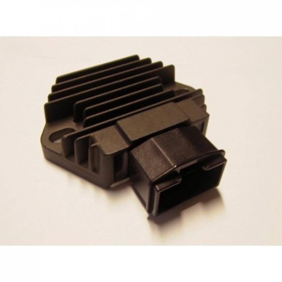 Régulateur redresseur de tension pour  