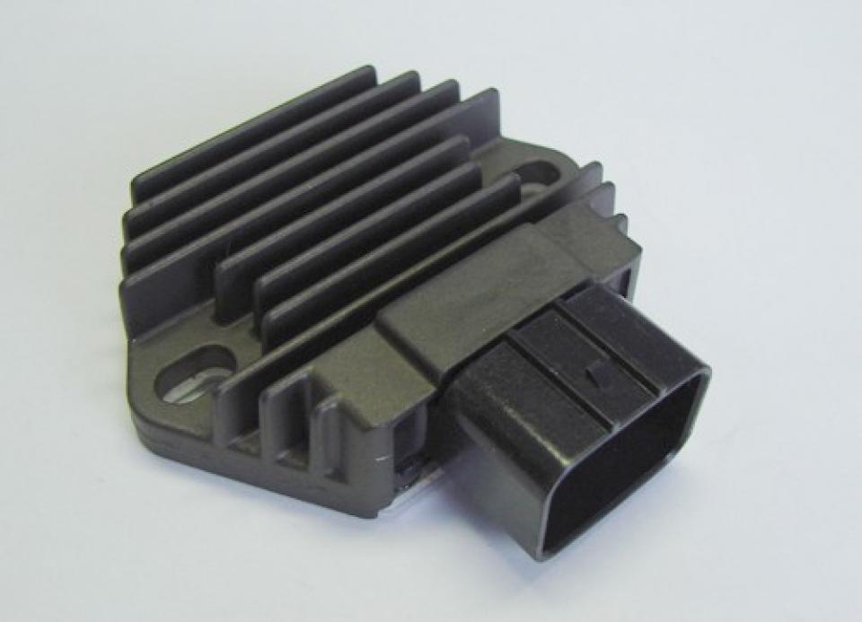 Régulateur redresseur de tension pour  