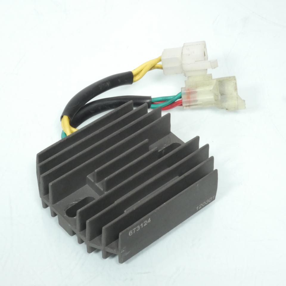 Régulateur redresseur de tension pour Suzuki SV