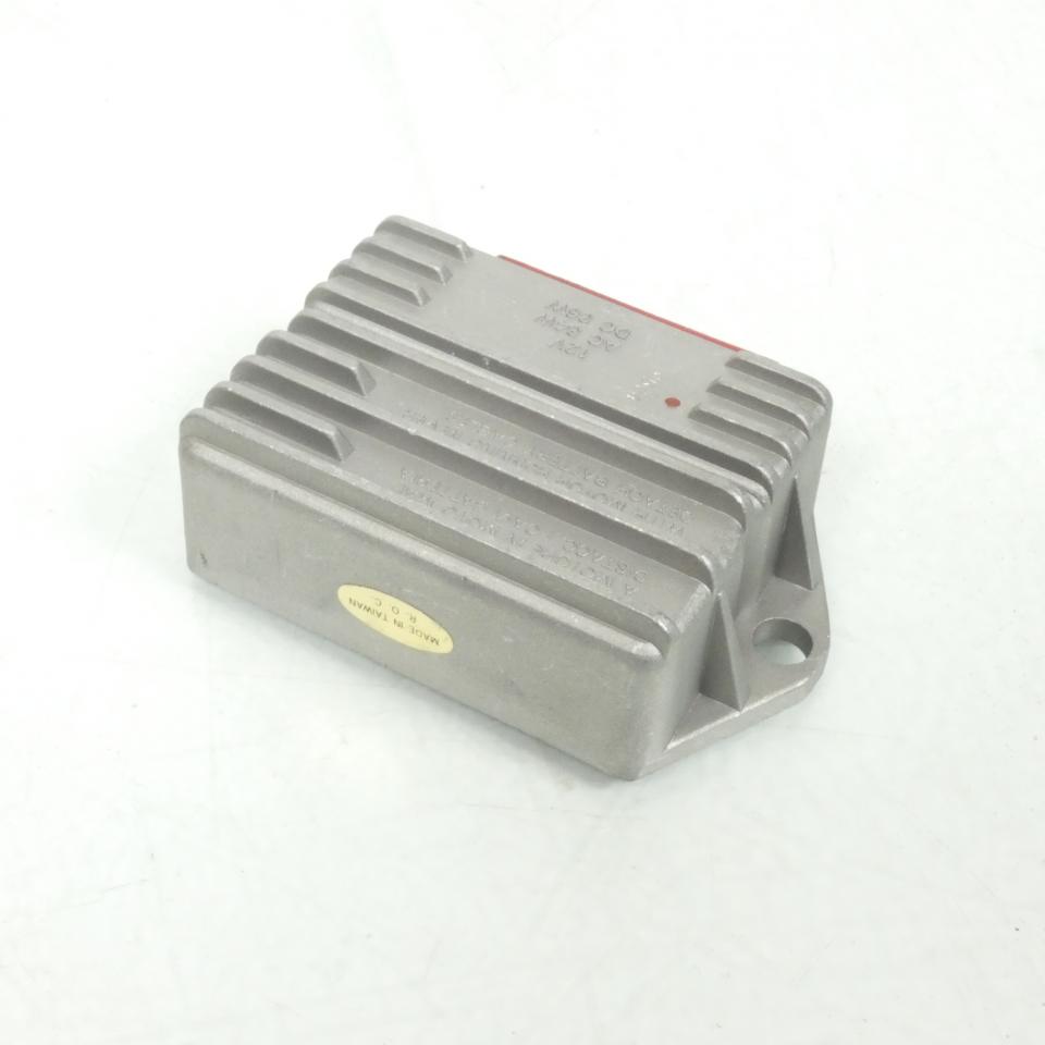 Régulateur de tension 12V pour scooter Piaggio 50 Zip RST 1996-97 291931 2940165