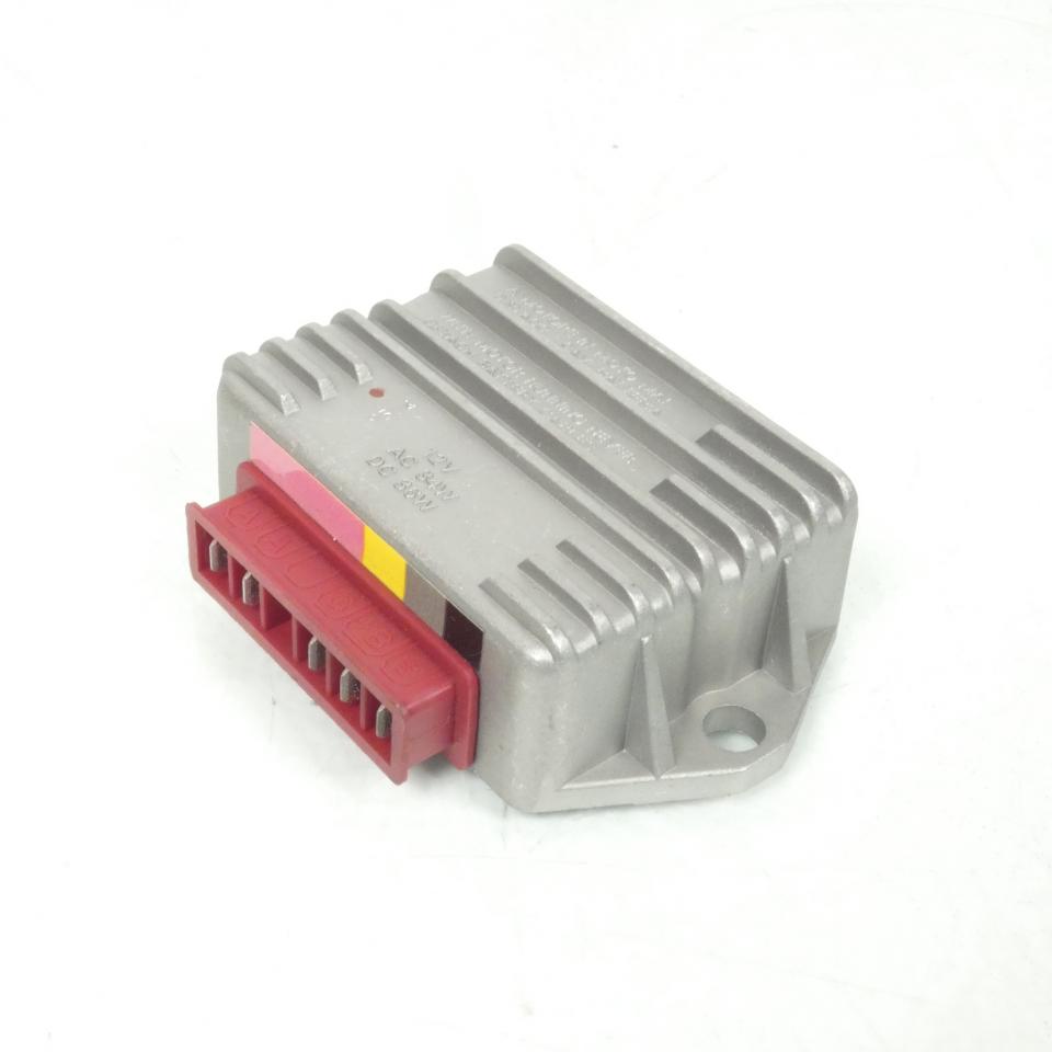 Régulateur de tension 12V pour scooter Piaggio 50 Zip RST 1996-97 291931 2940165