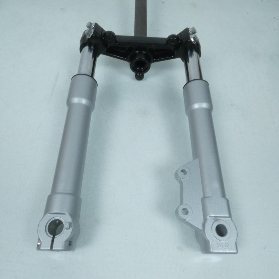 Fourche pour scooter Piaggio 125 Fly 4T 3V 2012 à 2017 667409 Neuf en destockage
