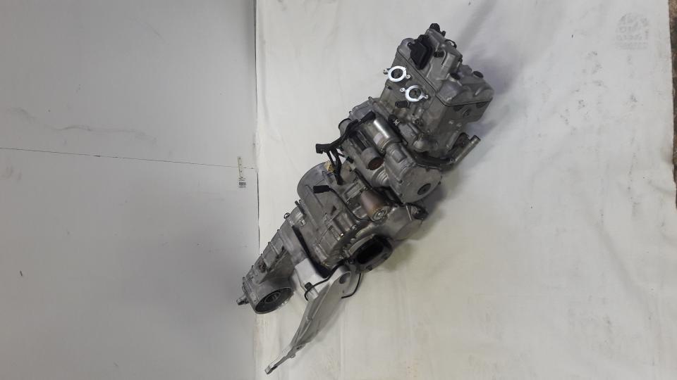 Bloc moteur pour scooter Suzuki 650 Burgman 2003 à 2005 JS1BU122100 Occasion