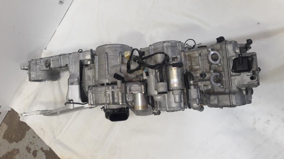 Bloc moteur pour scooter Suzuki 650 Burgman 2003 à 2005 JS1BU122100 Occasion