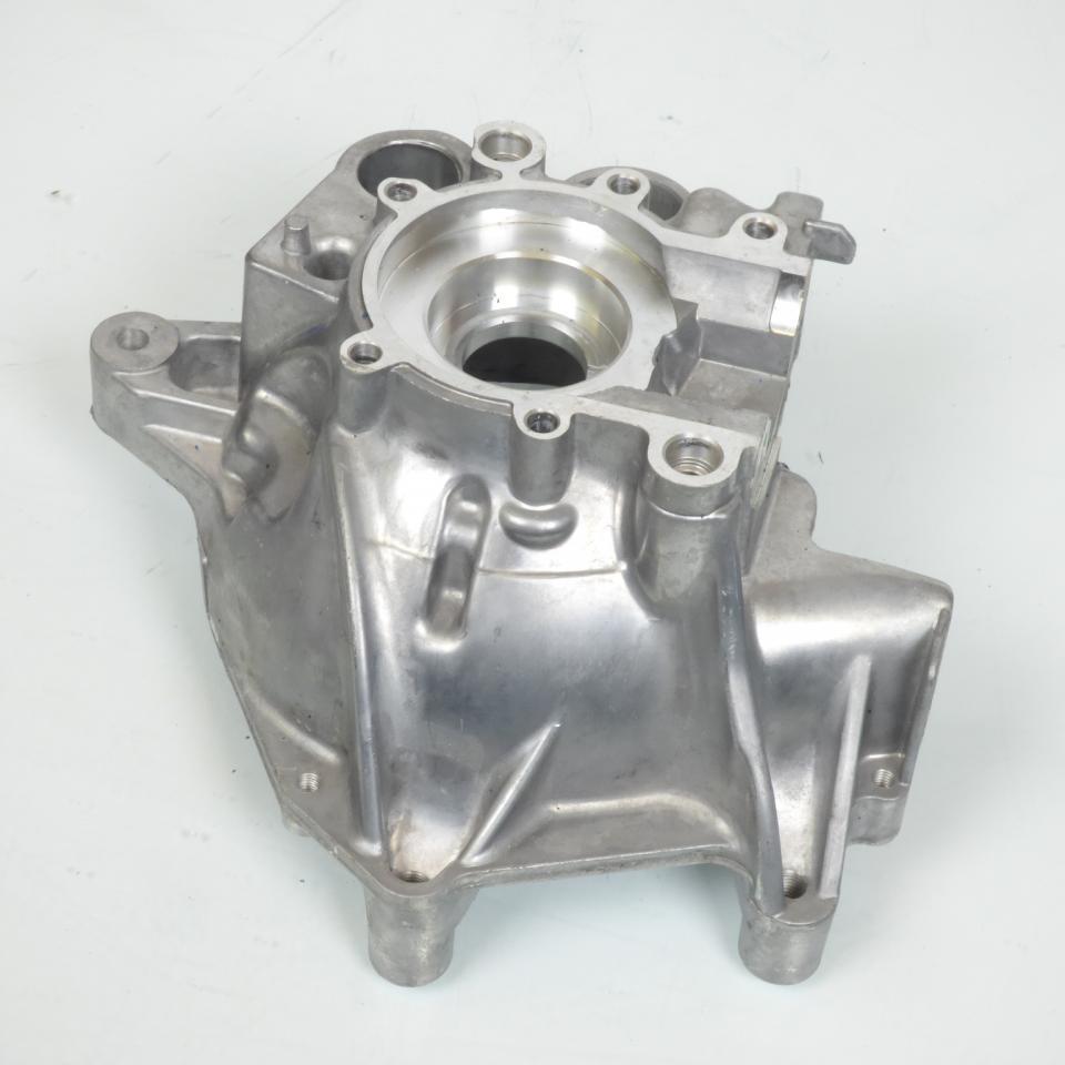 Demi carter moteur droit P2R pour scooter Yamaha 50 Bw's Avant 2020 Neuf