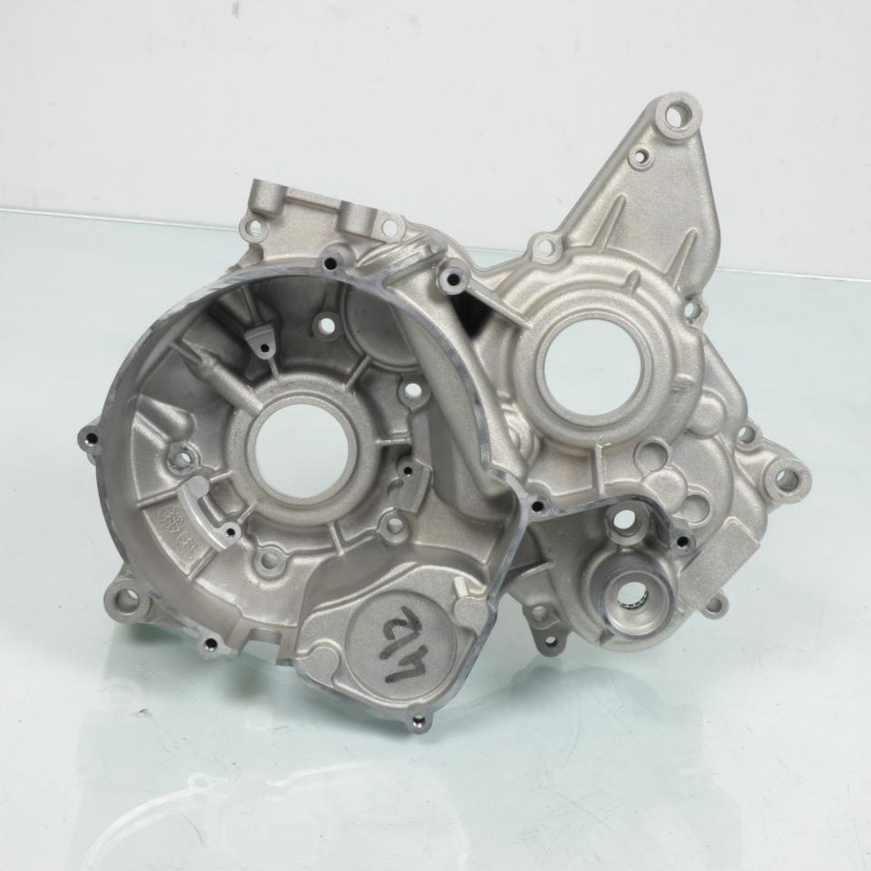 Carter moteur origine pour Moto Peugeot 50 XR7 Neuf