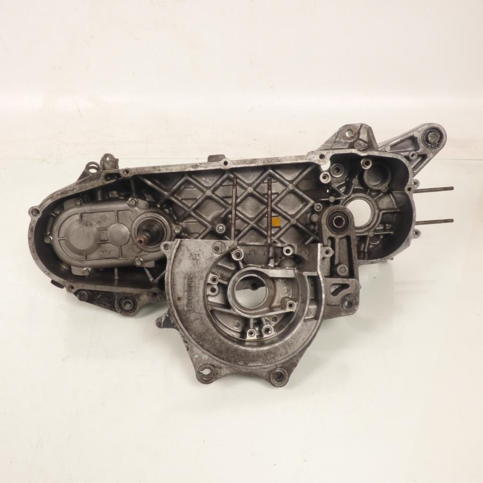 Carter moteur origine pour scooter Derbi 50 Atlantis 00G03001011 / 00G03002041 Occasion