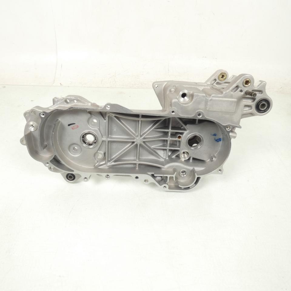 Carter moteur D&G origine pour scooter Peugeot 50 Kisbee 4T Avant 2018 802408