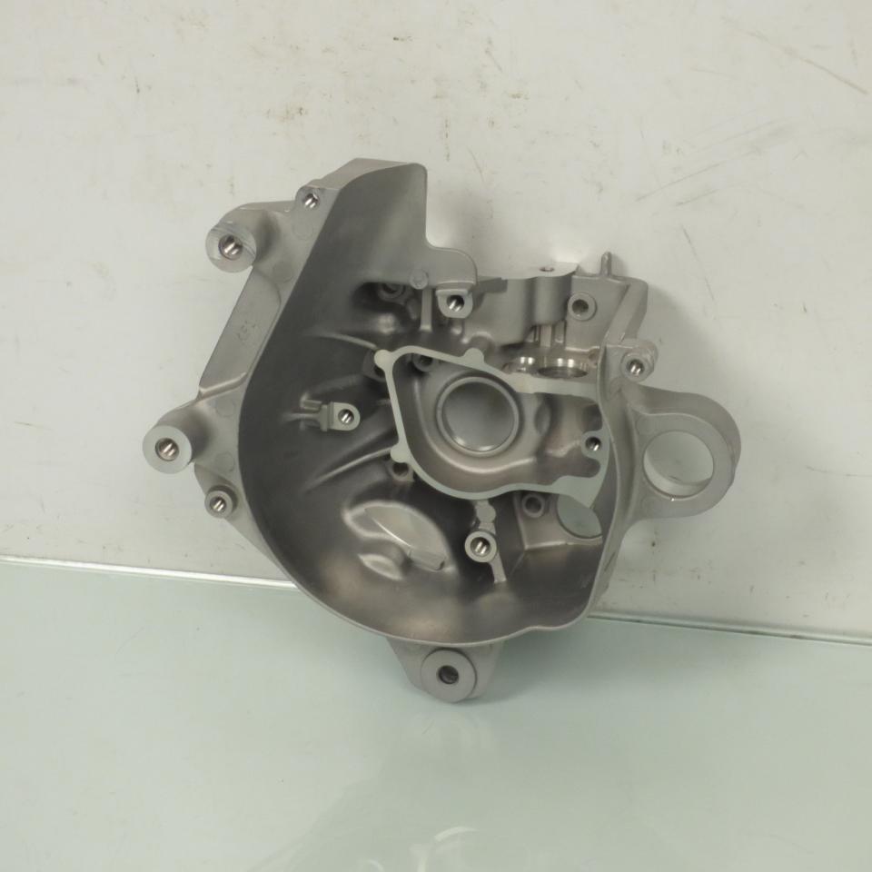 Carter moteur droit coté allumage pour scooter MBK 50 Spirit Minarelli vertical