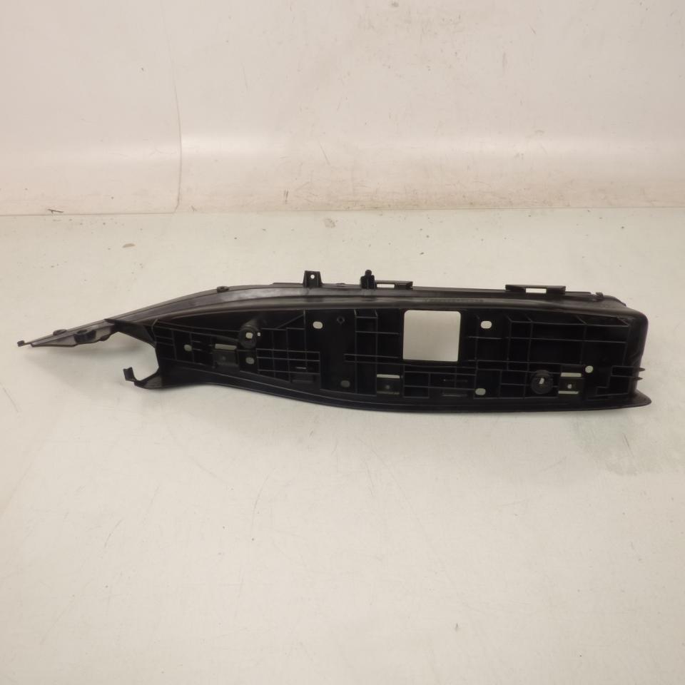 Marche pied gauche origine pour scooter Honda 1250 Swing 64322-KRJ-7900 Occasion