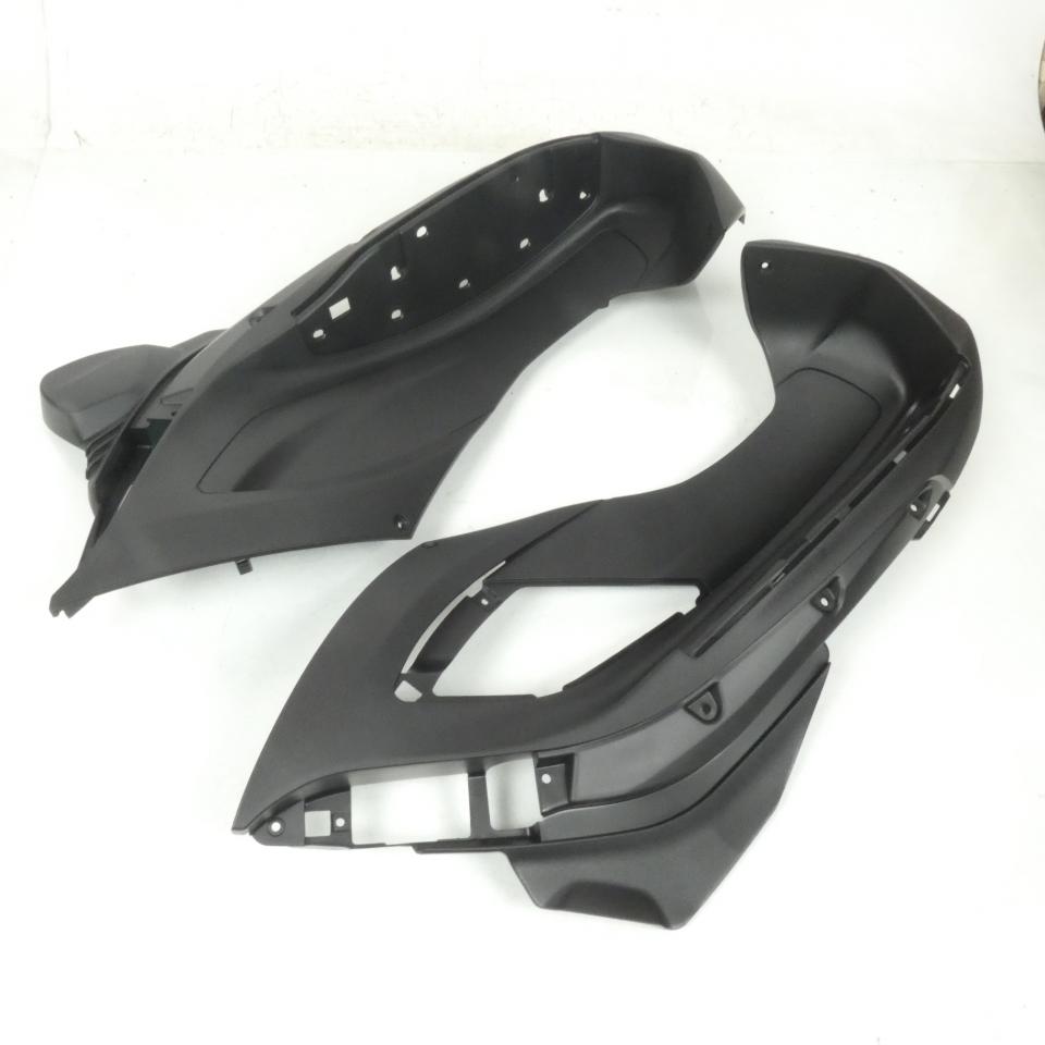 Paire Marche pied D&G pour scooter Piaggio 125 Beverly 673207 672624 1R000616