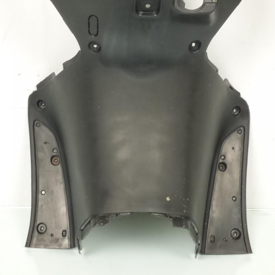 Tablier arrière origine pour Scooter Yiying 125 YY125T-7 Occasion