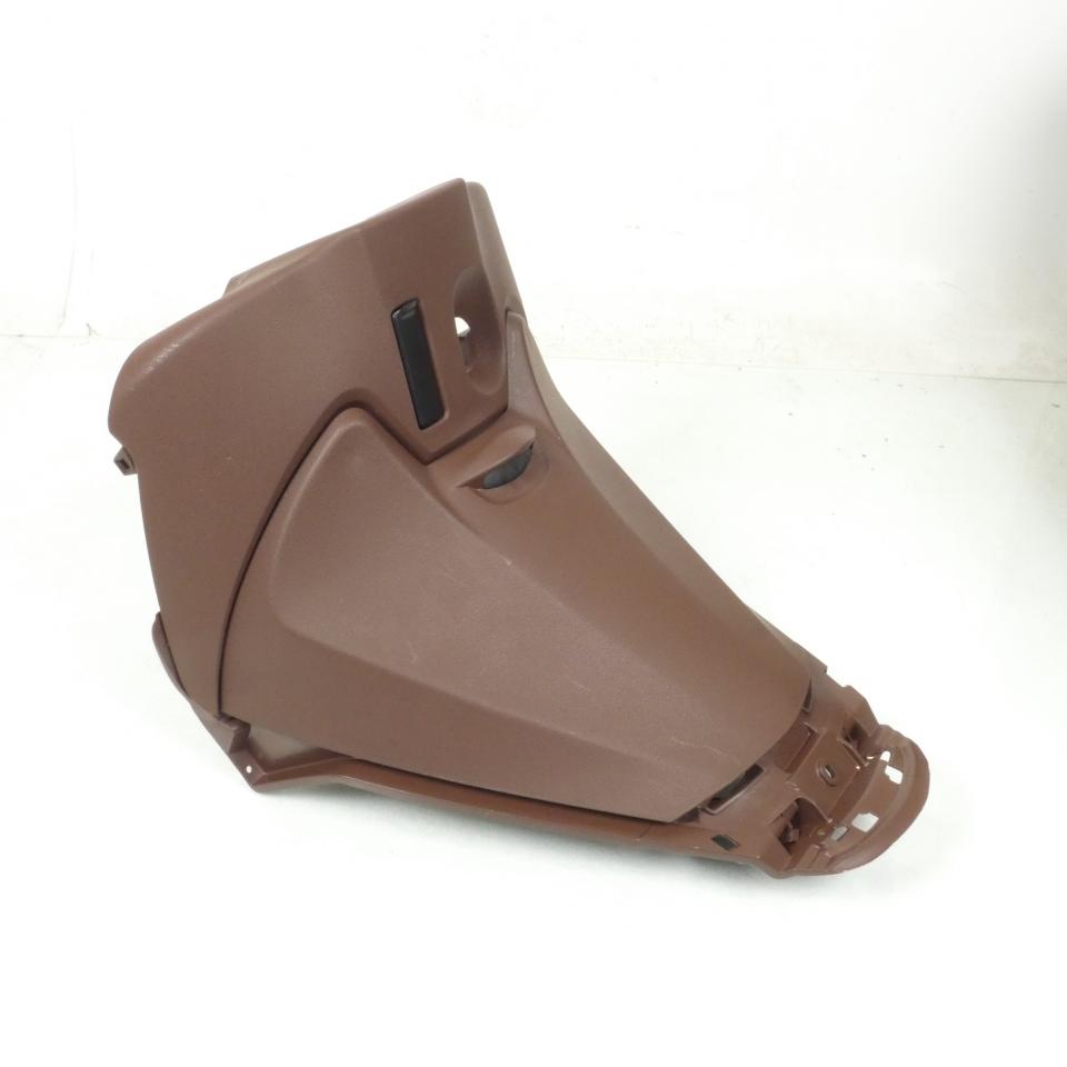Tablier AR marron pour scooter Piaggio 125 Medley 1B006822500MH 1B006823 VN01792