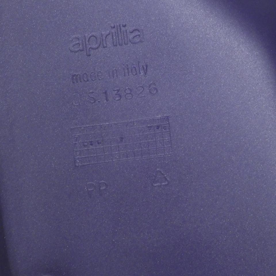 Tablier arrière origine pour Scooter Aprilia 50 Sonic 1998 à 2007 AP8248353 / DIS 13826 / violet Neuf