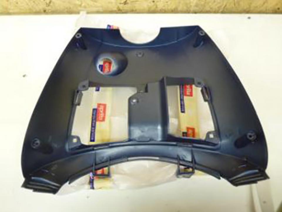Tablier arrière origine pour Scooter Aprilia 50 Area 51 1998 à 2000 AP8239152 Neuf