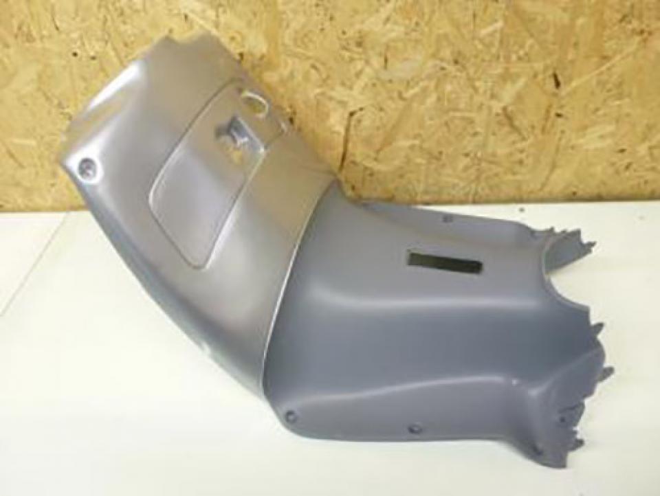 Tablier arrière origine pour Scooter Aprilia 125 Leonardo 1999 à 2001 AP8139494 Neuf