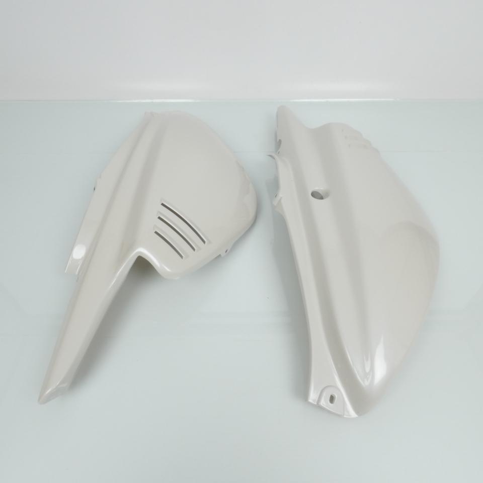 Coque arrière One pour Scooter MBK 50 Rocket Neuf
