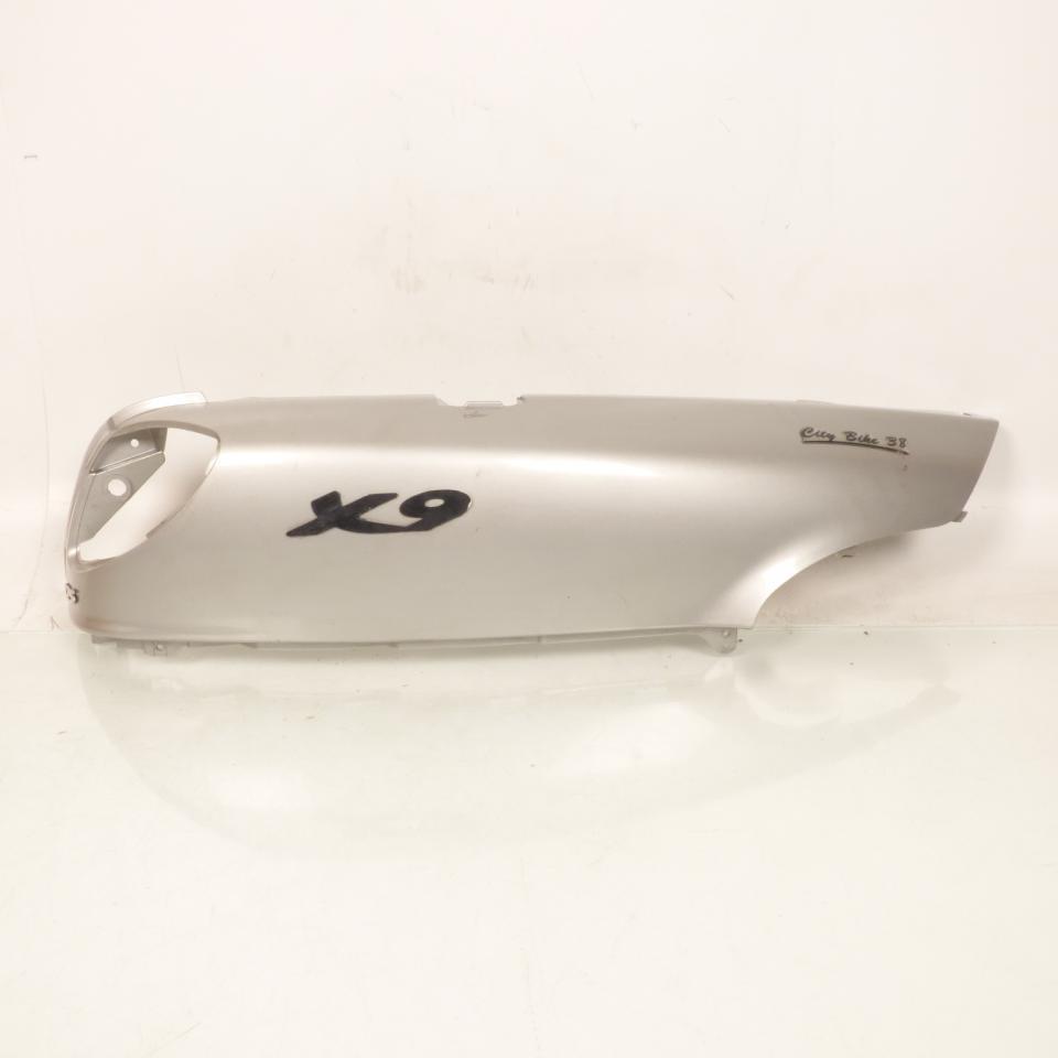 photo piece : Coque arrière droite->Piaggio X9