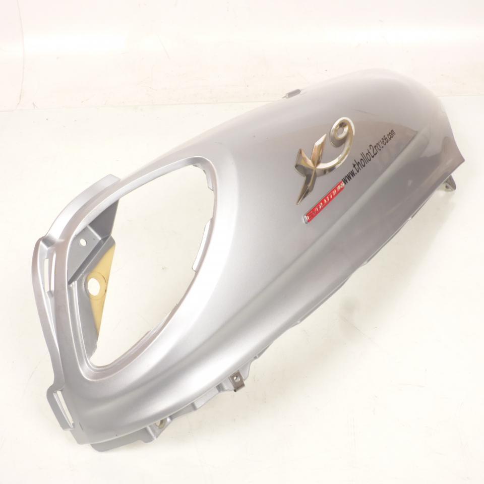 photo piece : Coque arrière droite->Piaggio X9 Evolution