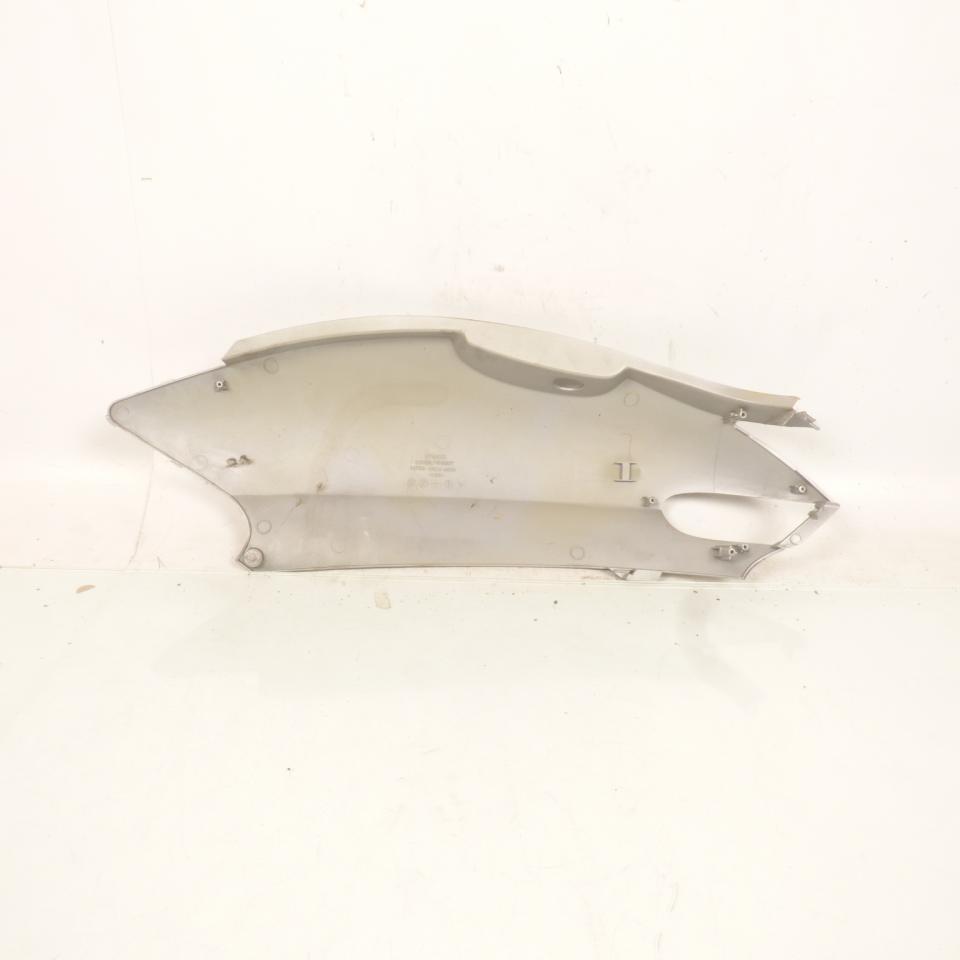 Coque arrière droite origine pour scooter Kymco 250 Grand dink 2001 à 2002 Occasion