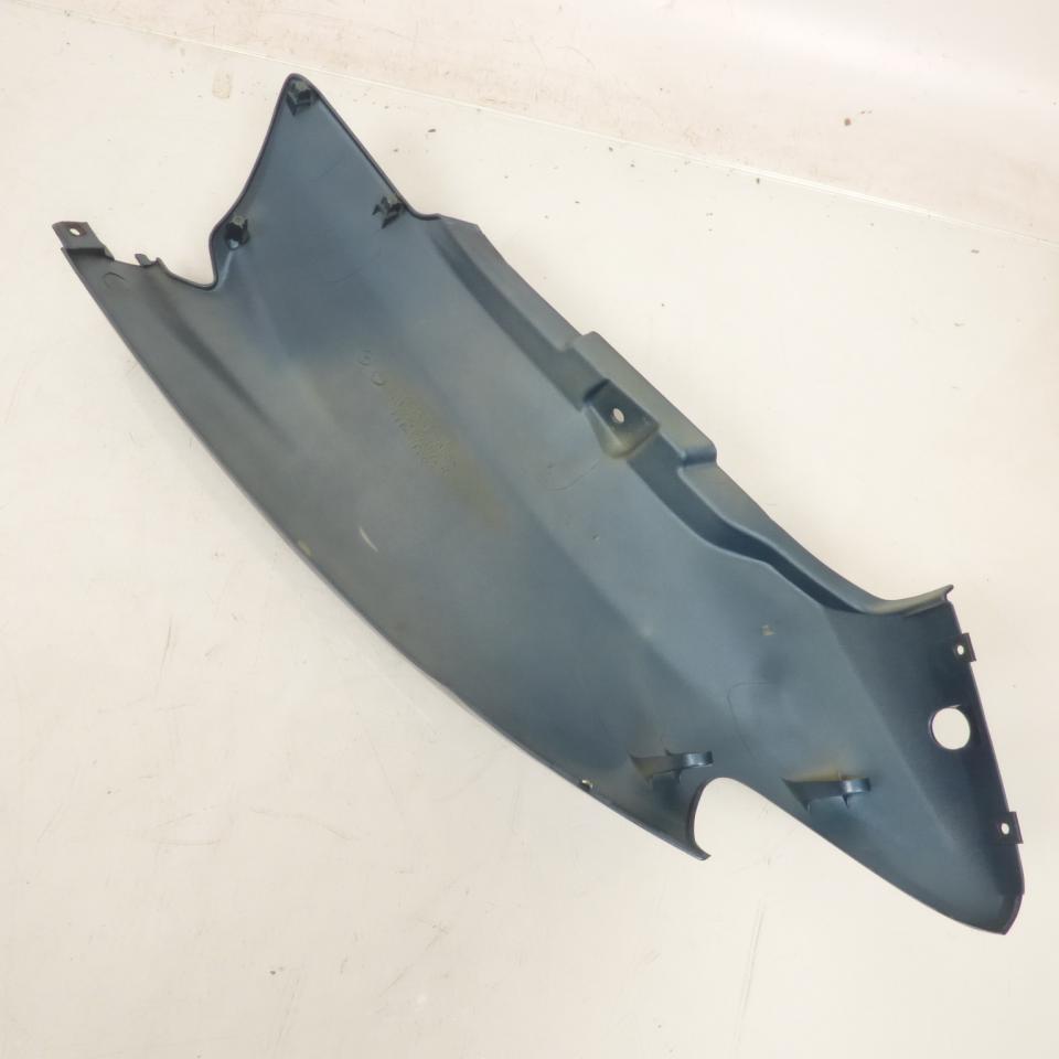 Coque arrière droite pour scooter Suzuki 125 UE 2001 à 2003 47111-34F00 Occasion