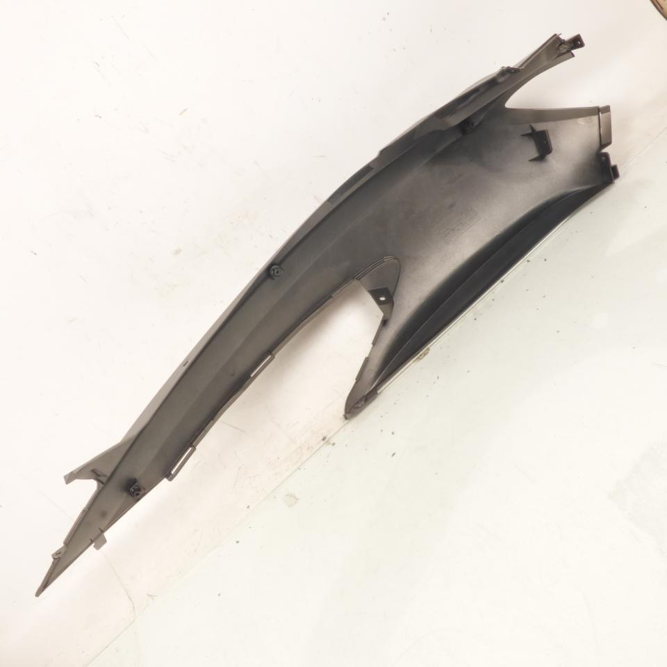 Coque arrière droite origine pour Scooter Suzuki 200 Burgman 2014 à 2015 47111-12JA2 Occasion