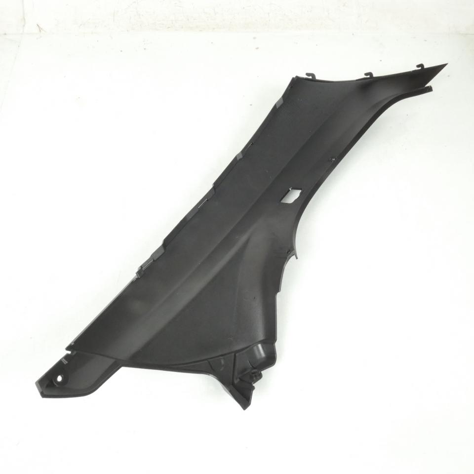 Coque arrière droite noir 98/A pour scooter Piaggio 125 MP3 4T 62444760XN2 Neuf