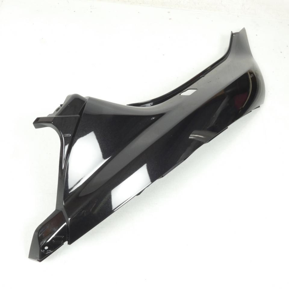 Coque arrière droite noir 98/A pour scooter Piaggio 125 MP3 4T 62444760XN2 Neuf