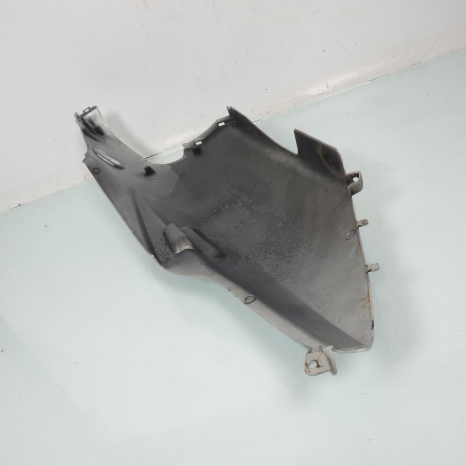 Coque arrière droite origine pour scooter Suzuki 650 Burgman 2003 à 2005 47111-10G