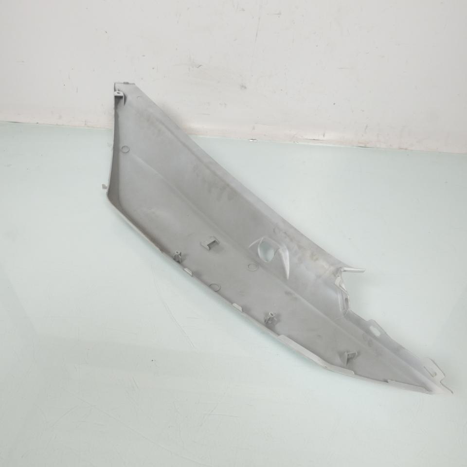 Coque arrière droite origine pour Kymco 125 X-Town 2016 à 2021 83500-ABD2-C000