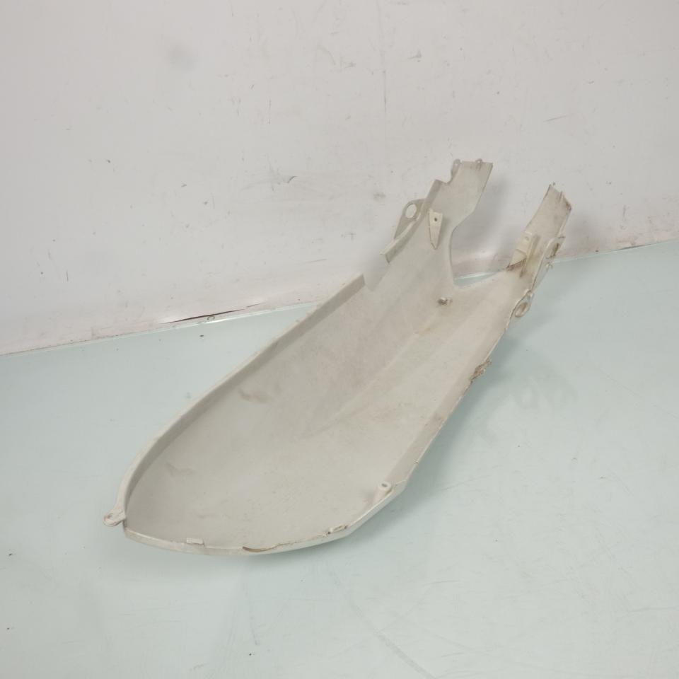 Coque arrière droite origine pour scooter Peugeot 50 Kisbee 2T 2013 à 2017