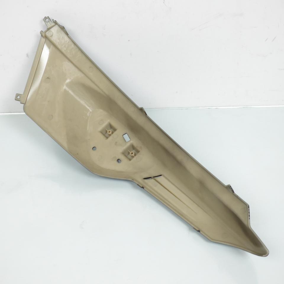 Coque arrière droite P2R pour scooter Yamaha 50 Slider noir brillant Neuf