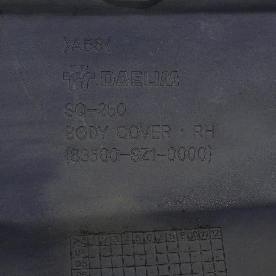 Coque arrière D pour scooter Daelim 125 S2 Après 2007 83500-SZ1-0000-GB Bleu