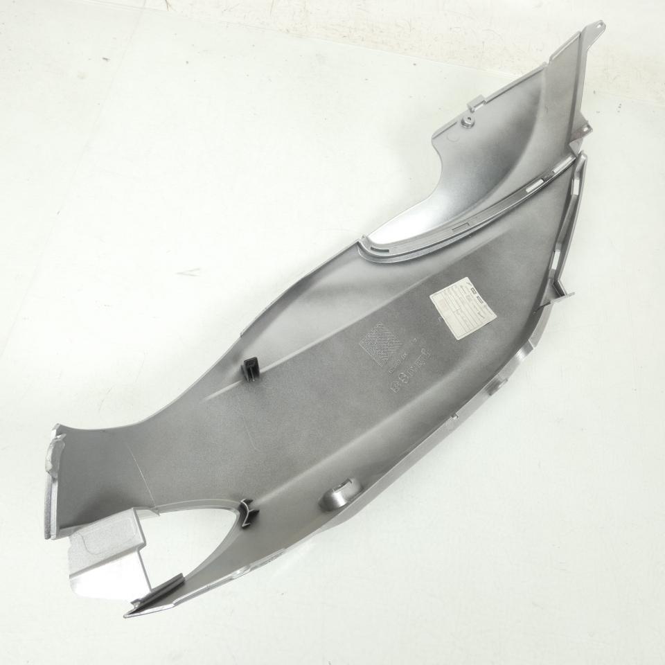 Coque arrière droite origine pour scooter Piaggio 50 Fly 2004 à 2011 62198700F2