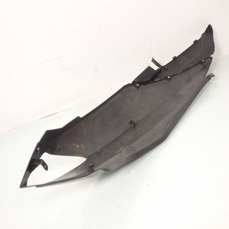 Coque arrière droite origine pour Daelim 125 S1 FI 2007 à 2014 83500-SA7-0000