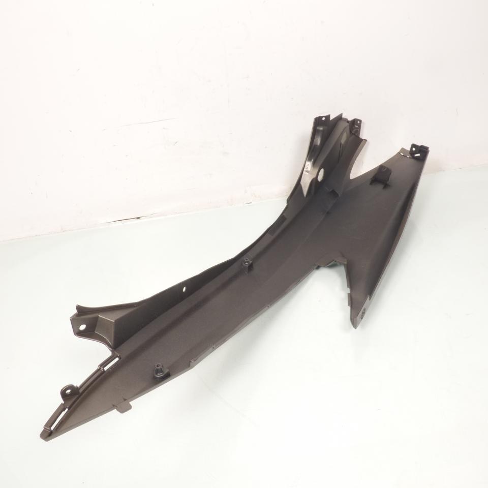 Coque arrière droite origine pour scooter Suzuki 125 Burgman 2014 à 2020 47111-12JA0
