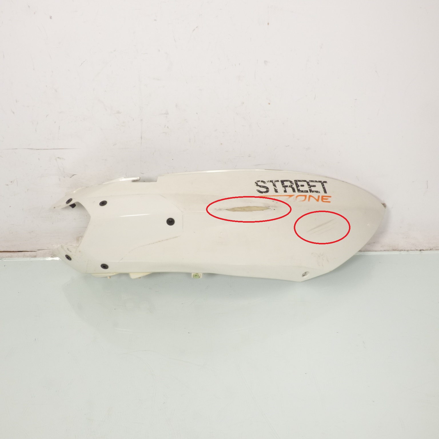 photo piece : Coque arrière droite->Peugeot STREETZONE 2T