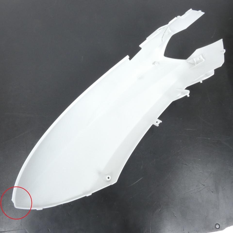 Coque arrière droite pour scooter Peugeot 50 Kisbee 779174F8 1177917400