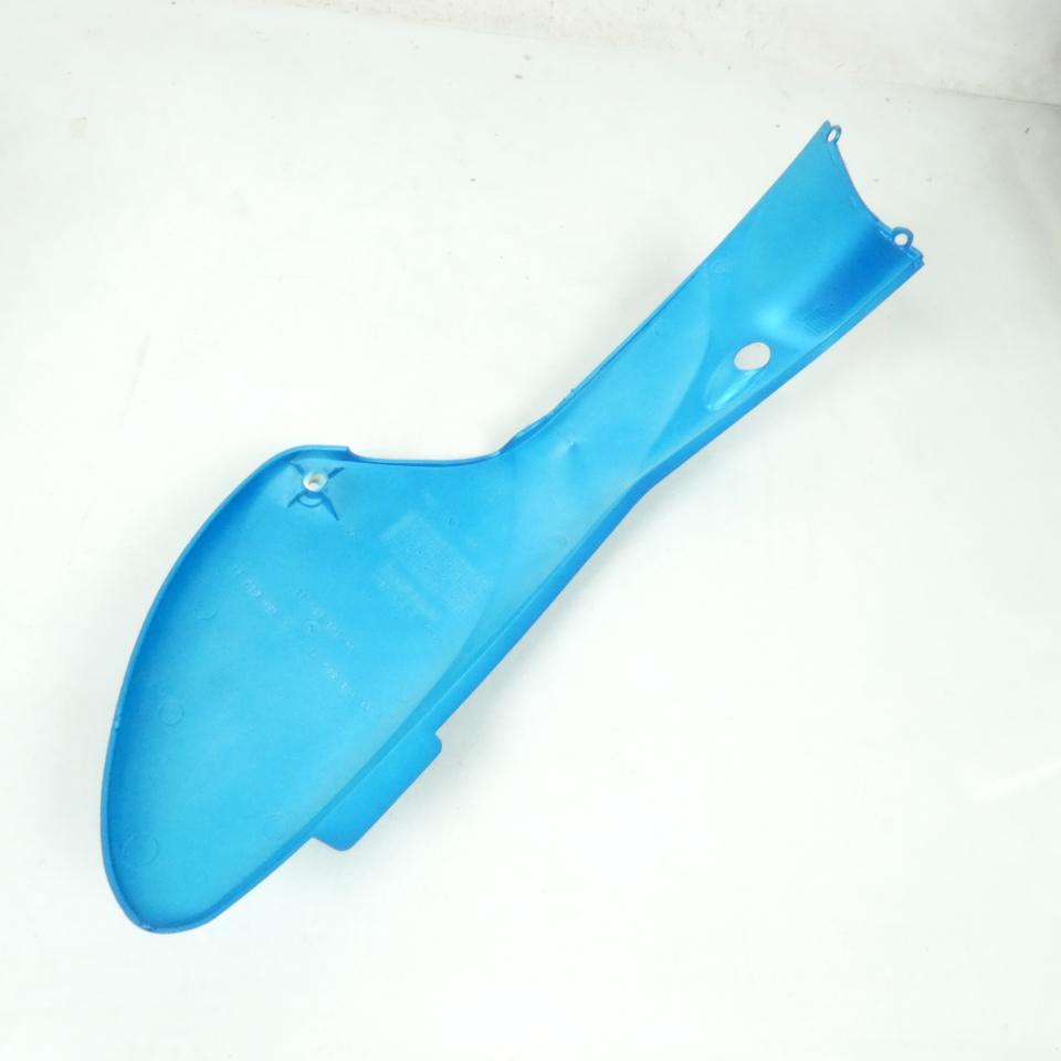 Coque arrière droite pour scooter Peugeot 50 TKR 2000 à 2003 738623E9 Bleu