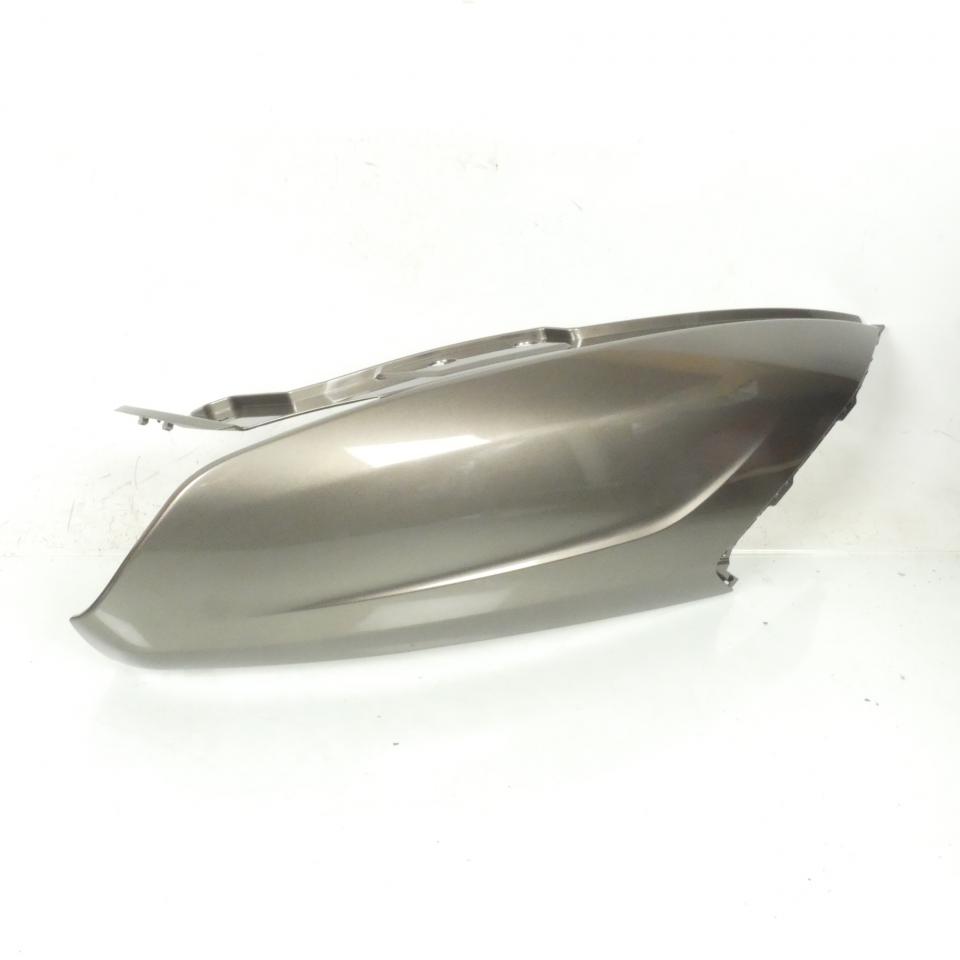 Coque arrière droite pour Peugeot Citystar