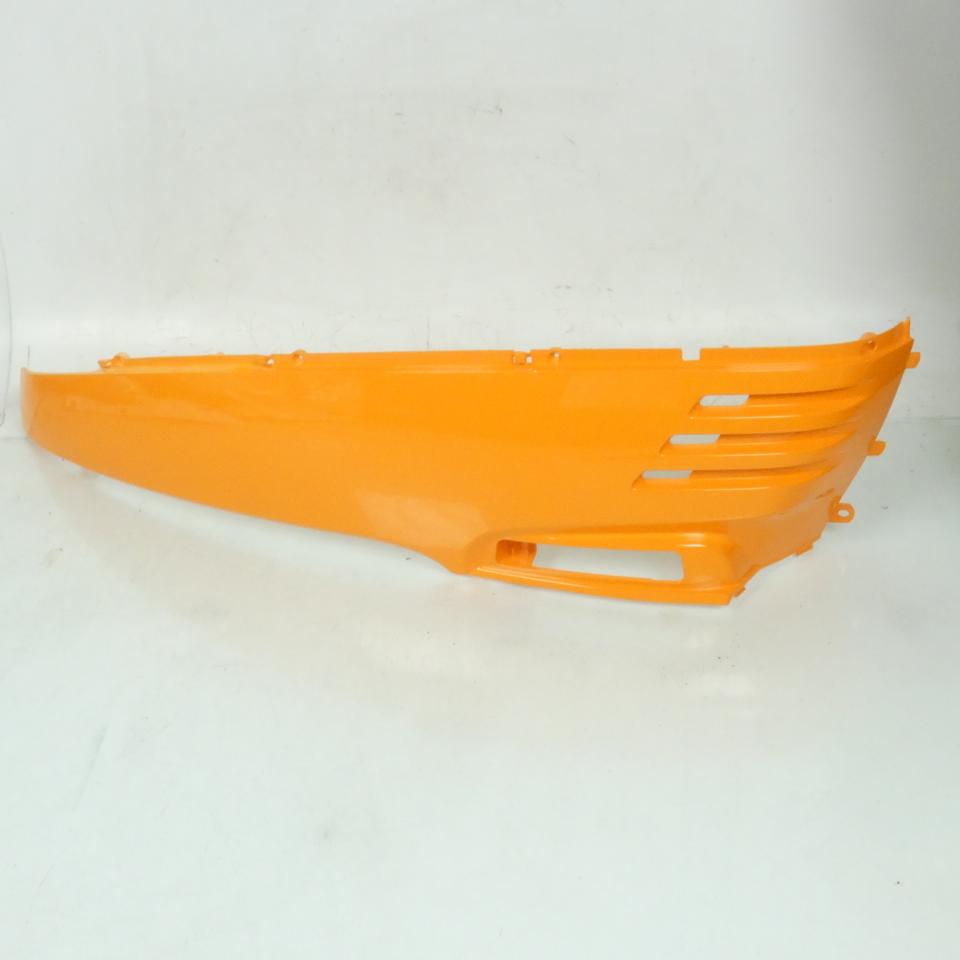 Coque arrière droite pour Peugeot Django Evasion 4T SBC