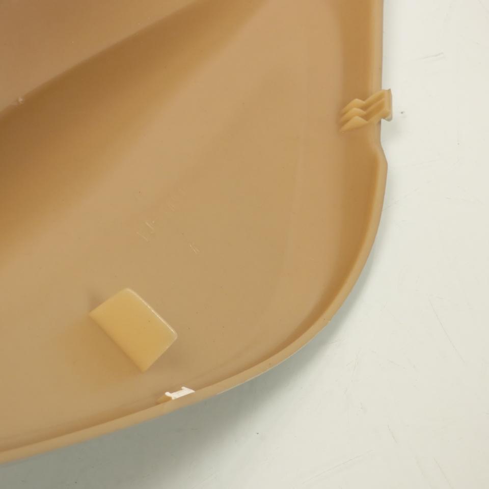 Coque arrière droite One pour Scooter MBK 50 Nitro gris argenté Occasion