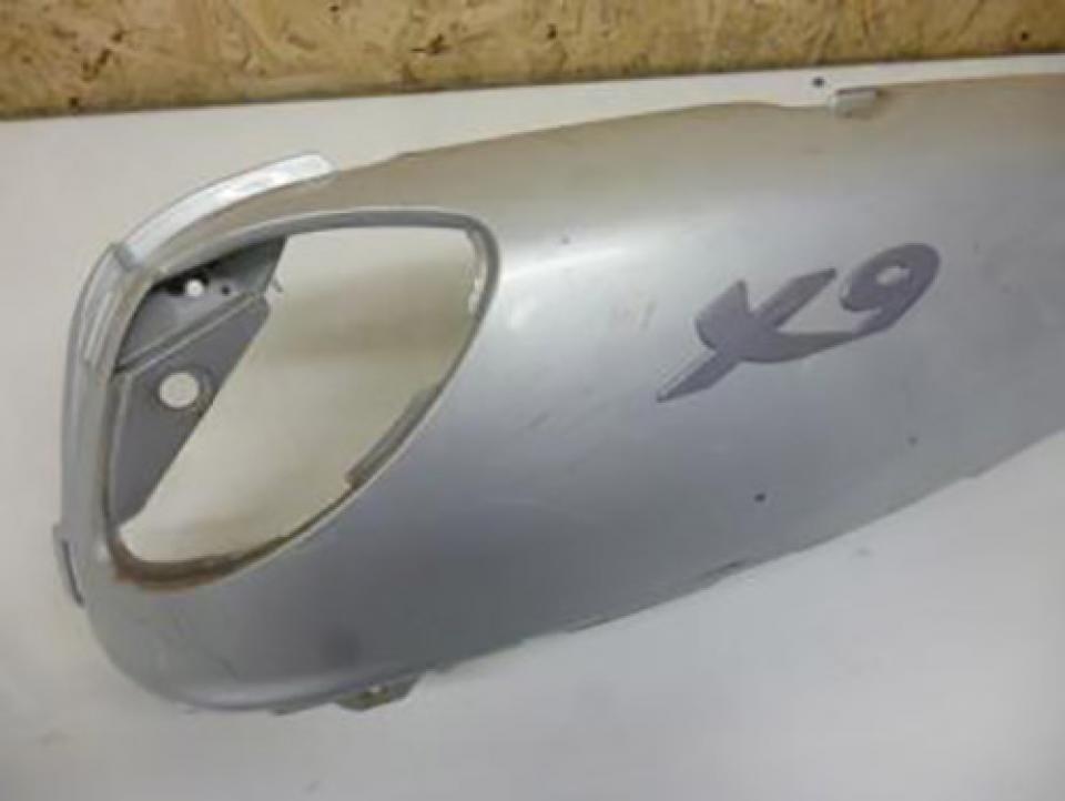 Coque arrière droite origine pour scooter Piaggio 125 X9 2001 575565 Occasion