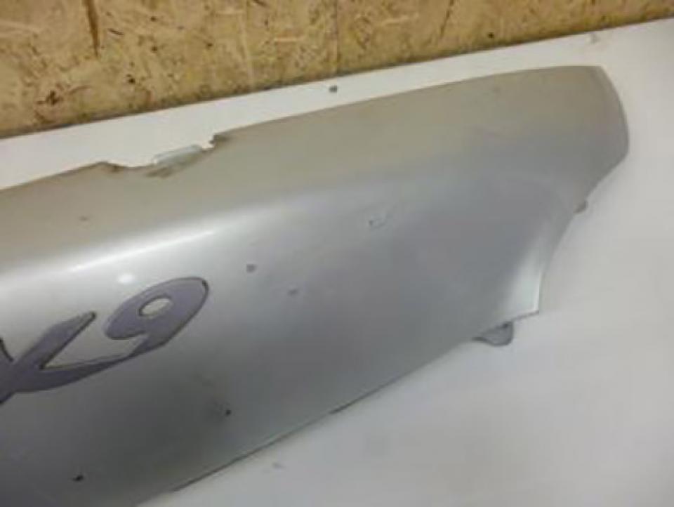 Coque arrière droite origine pour scooter Piaggio 125 X9 2001 575565 Occasion