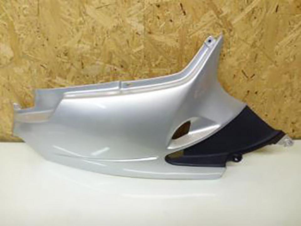 Coque arrière droite origine pour Scooter Aprilia 50 Amico 1996 à 1998 AP8239134 Neuf