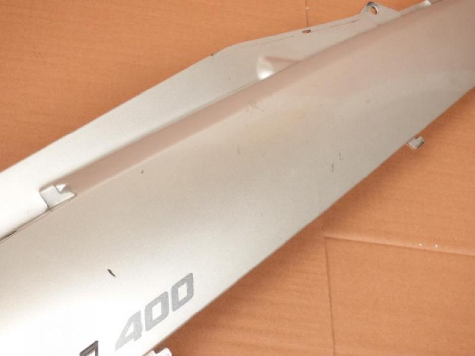 Coque arrière droite origine pour scooter Suzuki 400 Burgman 2003-2006 47111-14G00 Occasion