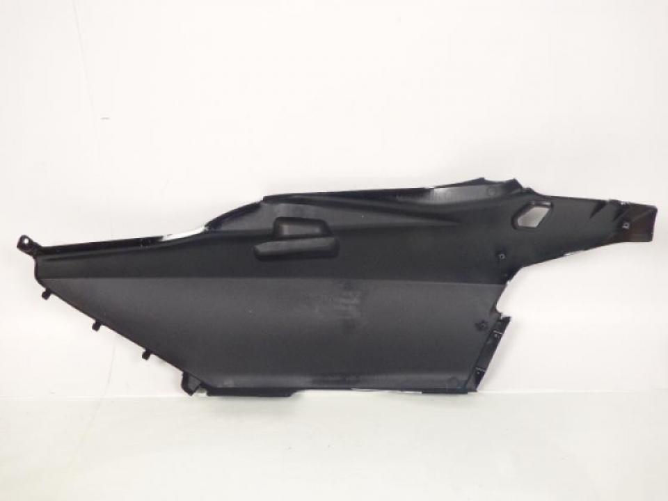 Coque arrière droite origine pour scooter Suzuki 650 Burgman 47111-10G Occasion